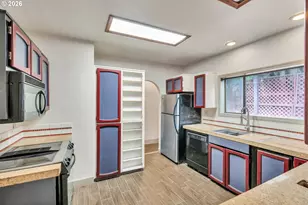 6134 E Burnside St, Portland, OR 97215 - Photo 15