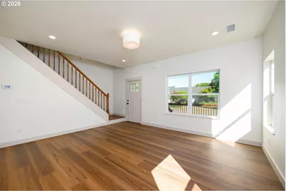1306 NW Whipple Ave, Roseburg, OR 97471 - Photo 5