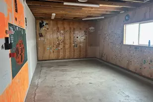 1960 Valhalla St, Eugene, OR 97401 - Photo 43