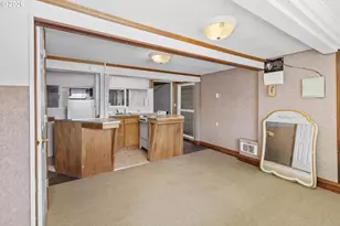 2901 NE Marine Dr, Portland, OR 97211 - Photo 17