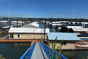 2901 NE Marine Dr, Portland, OR 97211 - Photo 3