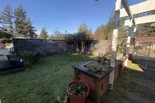 3863 Vista Dr, North Bend, OR 97459 - Photo 3