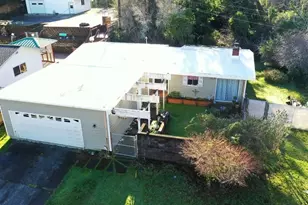 3863 Vista Dr, North Bend, OR 97459 - Photo 23