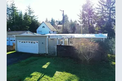 3863 Vista Dr, North Bend, OR 97459 - Photo 25