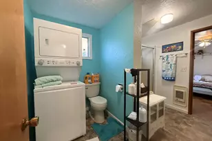 3863 Vista Dr, North Bend, OR 97459 - Photo 19