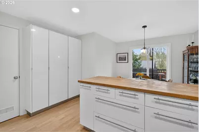 8115 SW Hemlock St, Portland, OR 97223 - Photo 9