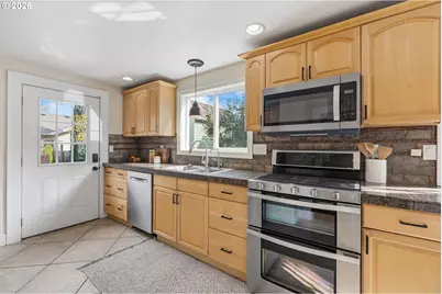 3123 SE Woodward St, Portland, OR 97202 - Photo 11