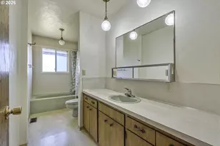 8415 SW River Rd, Hillsboro, OR 97123 - Photo 21