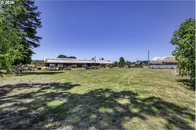 8415 SW River Rd, Hillsboro, OR 97123 - Photo 35