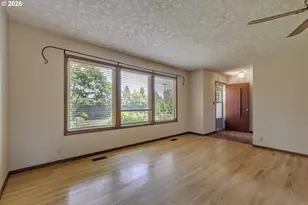 8415 SW River Rd, Hillsboro, OR 97123 - Photo 5