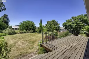 8415 SW River Rd, Hillsboro, OR 97123 - Photo 31