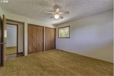 8415 SW River Rd, Hillsboro, OR 97123 - Photo 17