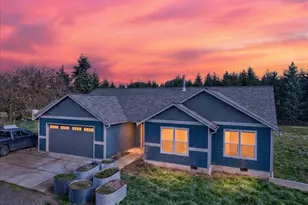 1023 Spirit Lake Hwy, Castle Rock, WA 98611 - Photo 3