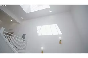 550 N 1st St, Woodburn, OR 97071 - Photo 37