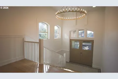 550 N 1st St, Woodburn, OR 97071 - Photo 7