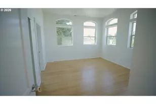 550 N 1st St, Woodburn, OR 97071 - Photo 27