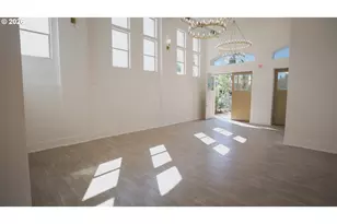 550 N 1st St, Woodburn, OR 97071 - Photo 15