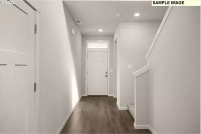 1047 Clemson St, Woodburn, OR 97071 - Photo 5