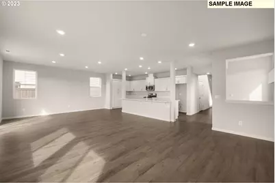 1047 Clemson St, Woodburn, OR 97071 - Photo 21