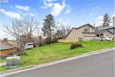 1108 Myrtle St, The Dalles, OR 97058 - Photo 3