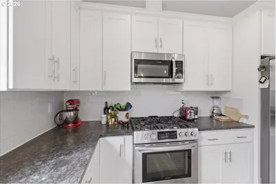 214 Averill St, Brownsville, OR 97327 - Photo 9