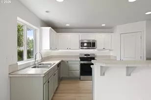 19095 Barrington Ave, Sandy, OR 97055 - Photo 11