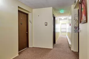 950 Evergreen Rd, Woodburn, OR 97071 - Photo 5