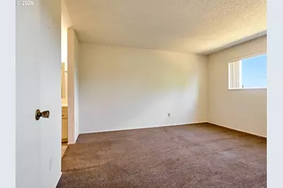 950 Evergreen Rd #221, Woodburn, OR 97071 - Photo 17