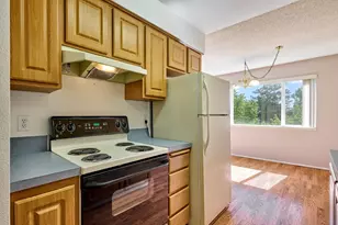 950 Evergreen Rd, Woodburn, OR 97071 - Photo 9