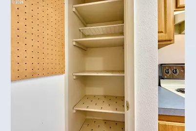 950 Evergreen Rd #221, Woodburn, OR 97071 - Photo 11