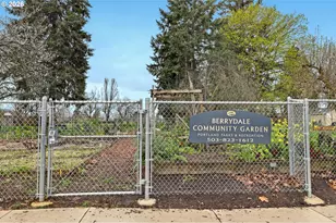 8915 SE Market St, Portland, OR 97216 - Photo 27