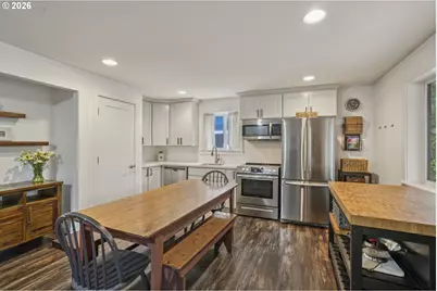 4025 SW Pomona St, Portland, OR 97219 - Photo 29