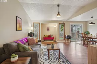 4025 SW Pomona St, Portland, OR 97219 - Photo 3