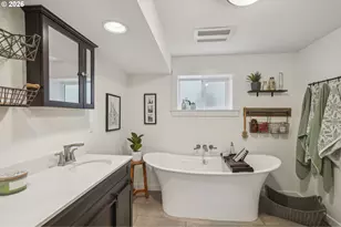 4025 SW Pomona St, Portland, OR 97219 - Photo 35