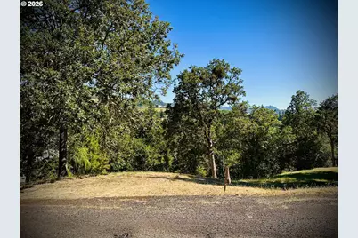 214 Gray Squirrel Ct, Winchester, OR 97495 - Photo 5