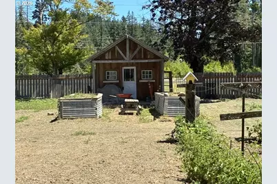 27611 S Highway 213, Mulino, OR 97042 - Photo 37