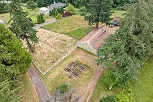 33672 SW Laurel Rd, Hillsboro, OR 97123 - Photo 45