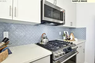 18625 SW Sugarloaf Ln, Beaverton, OR 97007 - Photo 9