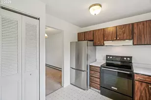 421 NE 105th St, Vancouver, WA 98685 - Photo 11