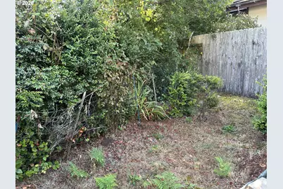 179 Outer Dr, Florence, OR 97439 - Photo 37