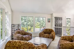 2022 Floral Hill Dr, Eugene, OR 97403 - Photo 5