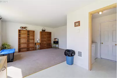 147 E Fir Dr, Gervais, OR 97026 - Photo 17