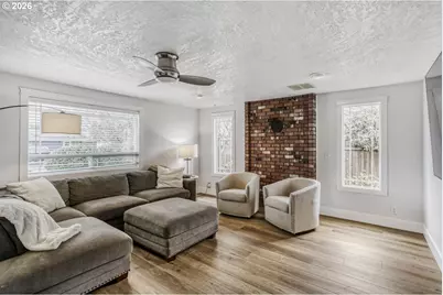 361 SW 12th Ave, Canby, OR 97013 - Photo 5