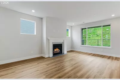 374 W Maple St, Washougal, WA 98671 - Photo 3