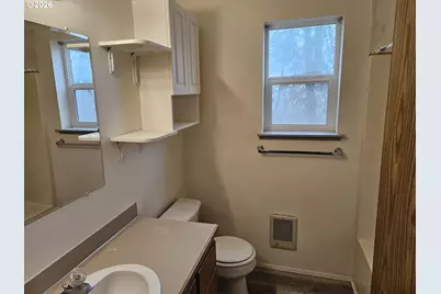 421/425 S 58th St, Springfield, OR 97478 - Photo 7