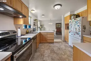58905 Alexandra Ln, Saint Helens, OR 97051 - Photo 9