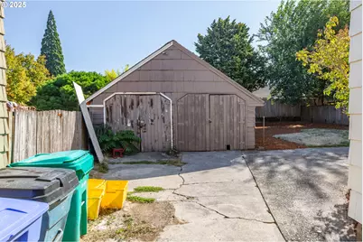 3310 SE 55th Ave, Portland, OR 97206 - Photo 13