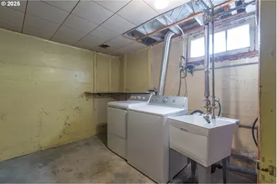 3310 SE 55th Ave, Portland, OR 97206 - Photo 35