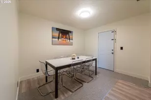 815 N King St, Seaside, OR 97138 - Photo 13