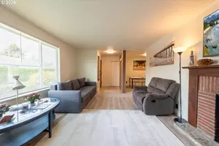 815 N King St, Seaside, OR 97138 - Photo 11